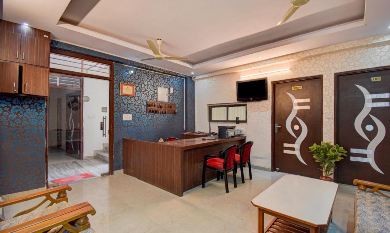 Hotel Radha Nikunj Residency 3*