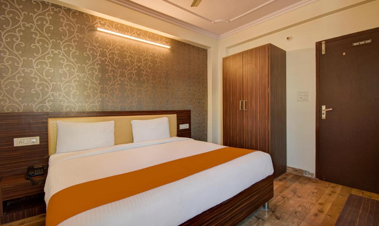 Hotel Radha Nikunj Residency