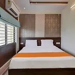Hotel Radha Nikunj Residency