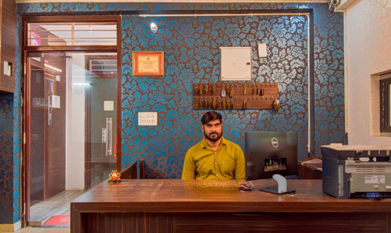 Radha Nikunj Residency Hotel 3*